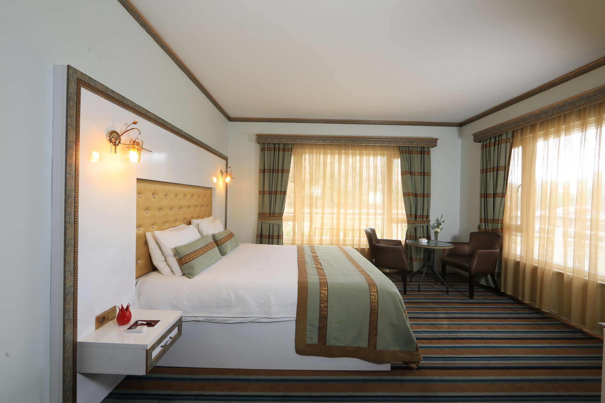 Lalehan Hotel Special Class Amasya Exterior photo