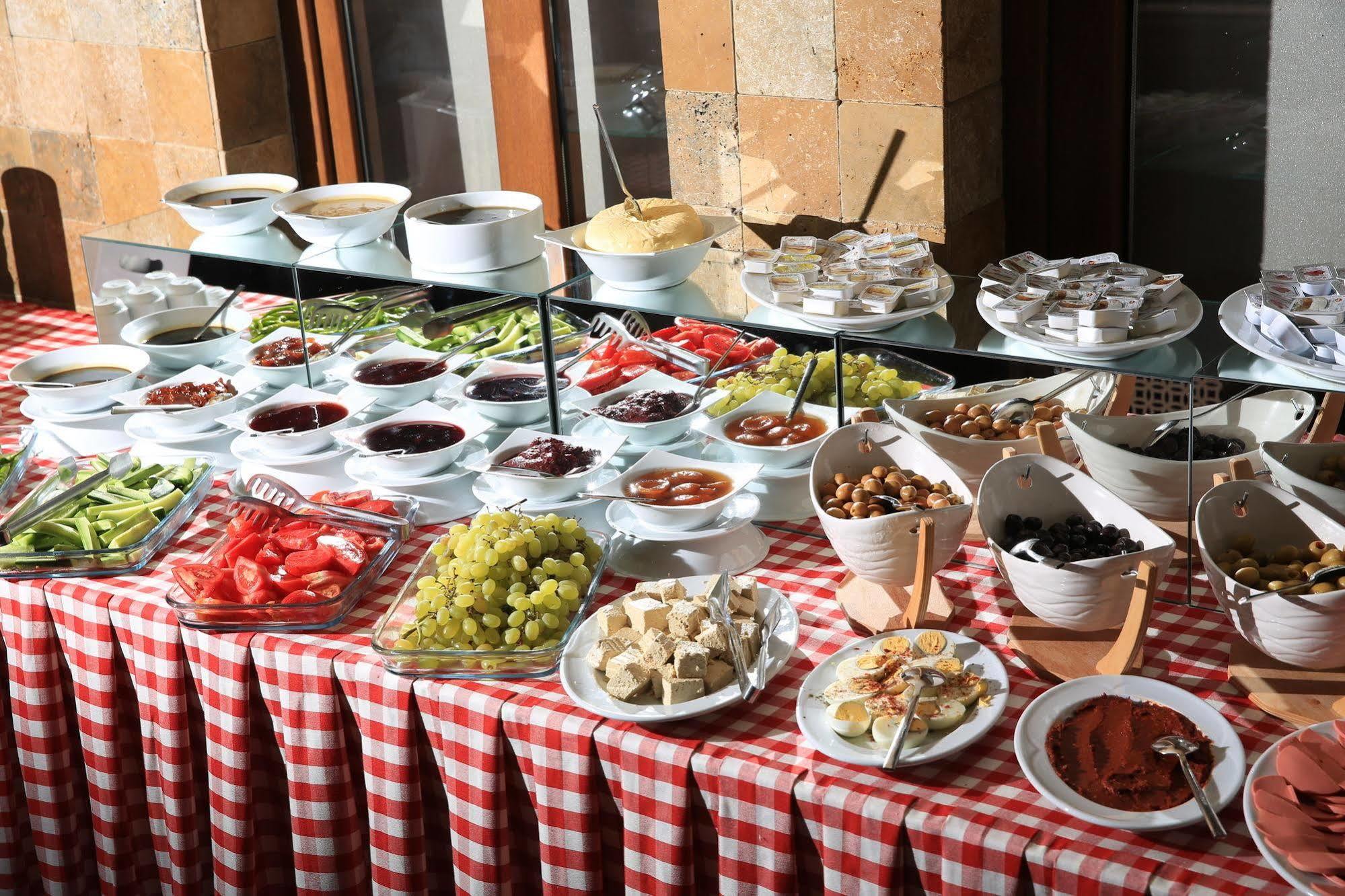 Lalehan Hotel Special Class Amasya Exterior photo
